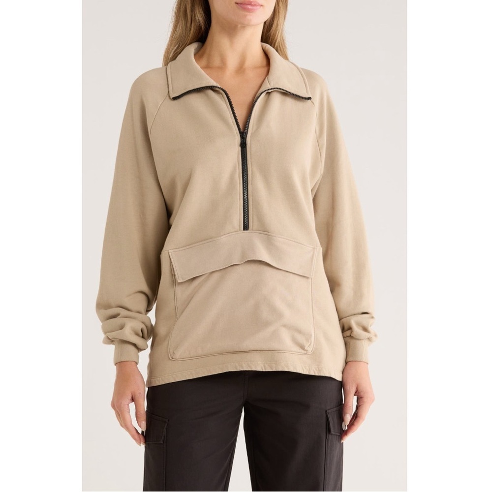 The Range
Half ZipTurtleneck Sweatshirt